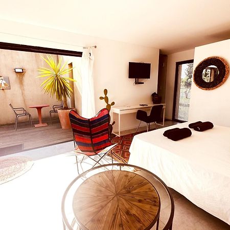 Les Madones Apartment Ним Екстериор снимка