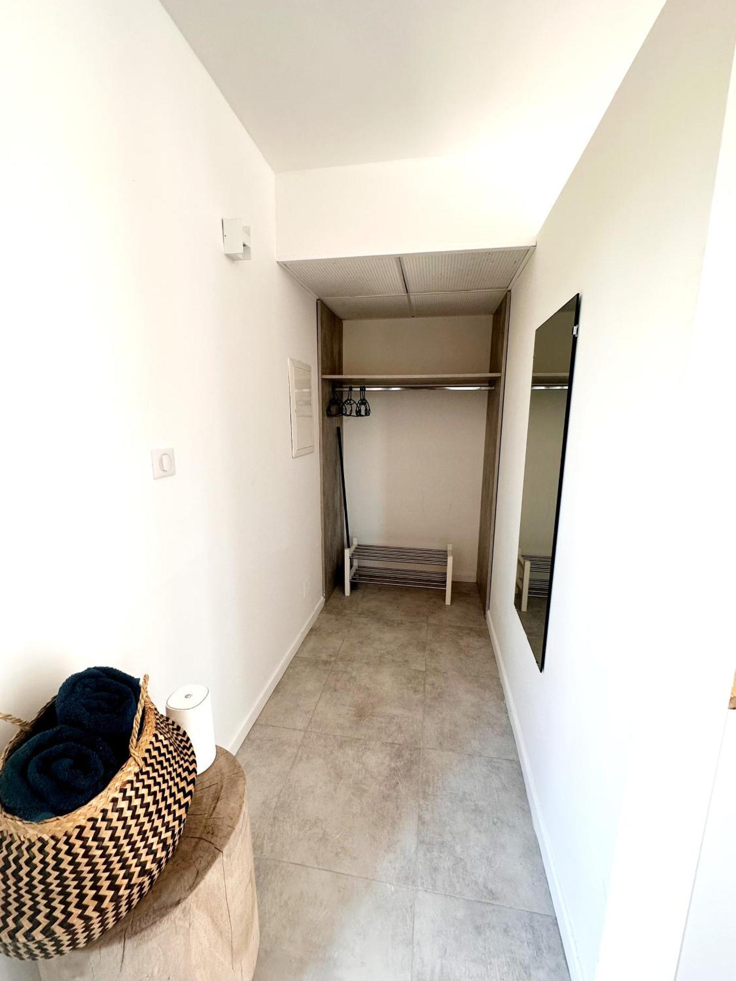 Les Madones Apartment Ним Екстериор снимка